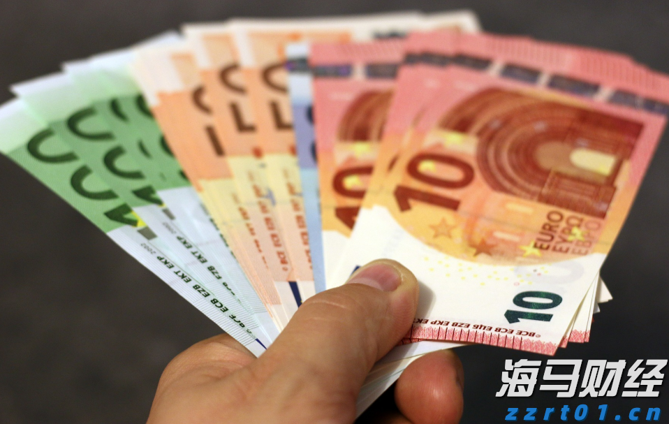 极智嘉(02590)IPO后首份业绩预告喜人！预计上半年收入大幅增长，亏损显著缩小，具身智能业务增添新动力