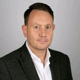 “国标”出台!中小学生午休课桌椅更舒适、安全、耐用